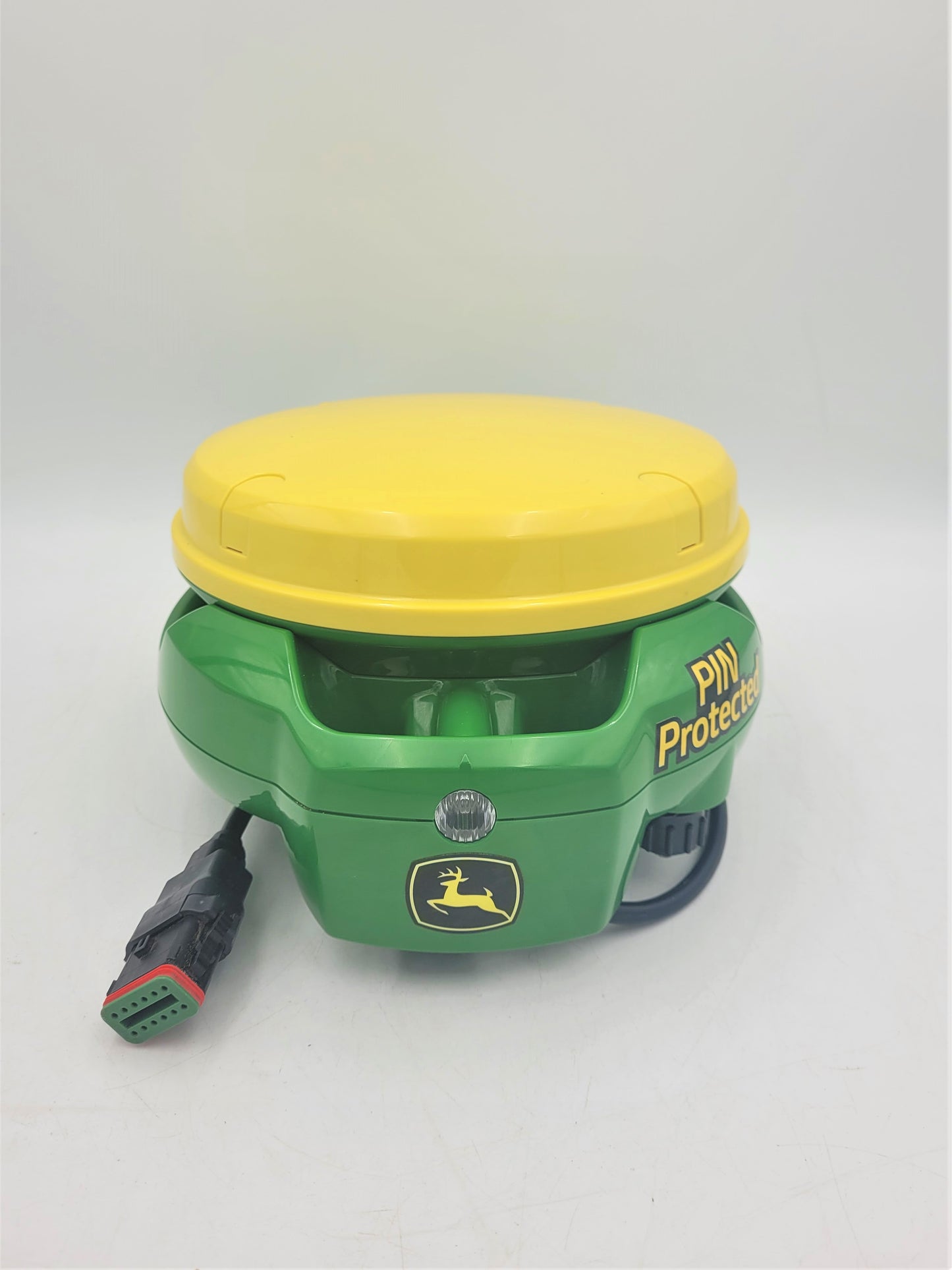 John Deere KIT GreenStar Gen 4 4240 Display AutoTrack PFA11255 w/ StarFire 7000 SF1 GPS receiver PFA12167