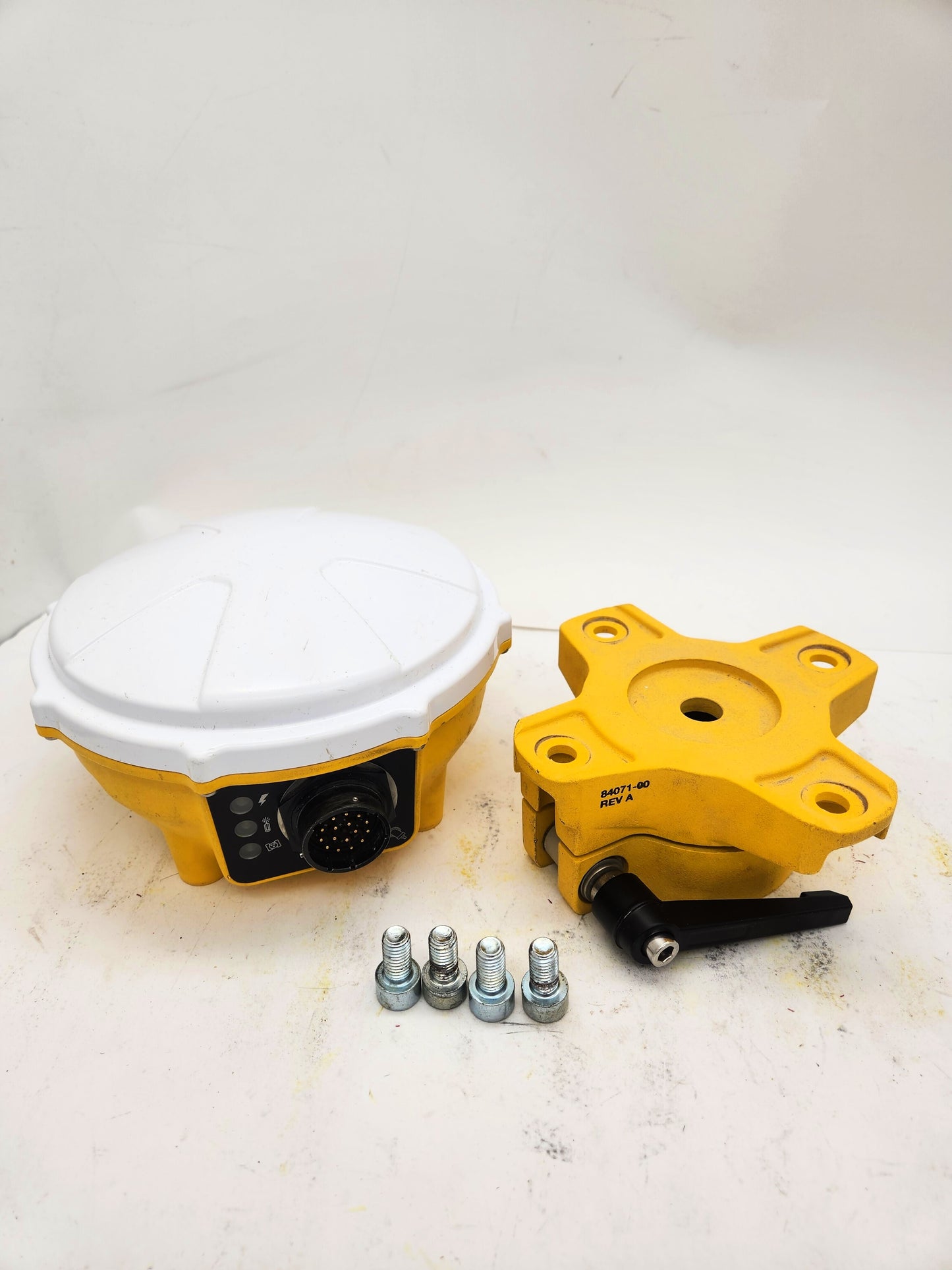 Trimble CAT MS975 Grade Control GPS GLONASS Base Receiver for Trimble GCS900 With Mounting