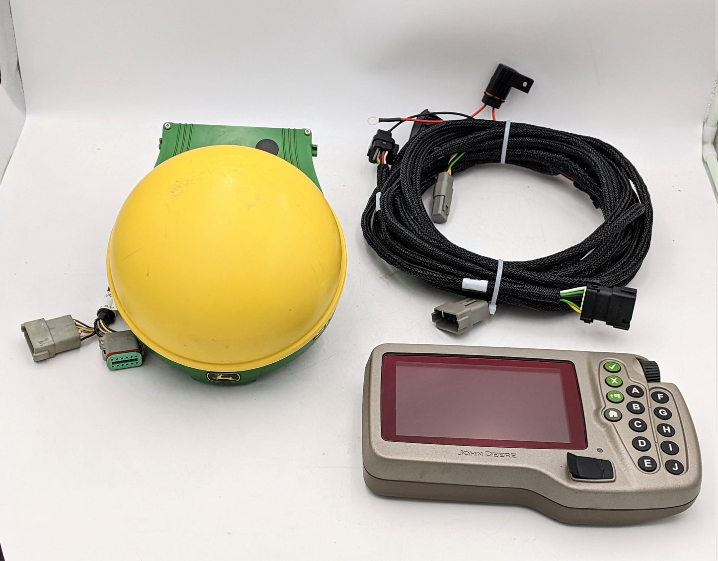 John Deere KIT GreenStar 1800 Display Terminal 7" AutoTrack SF1, SF2 PF81222 w/ StarFire 3000 SF1 GPS receiver grade A PFA81207 w/ cables