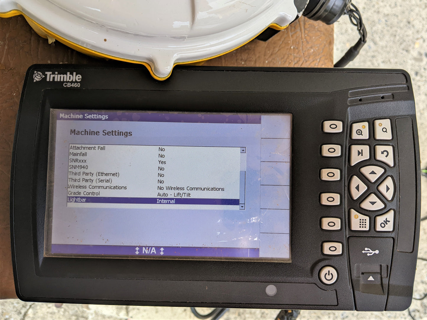 Trimble Cat GCS 900 CB460 Control Display W/ MS990 Receiver W/ 311-4862 Cable