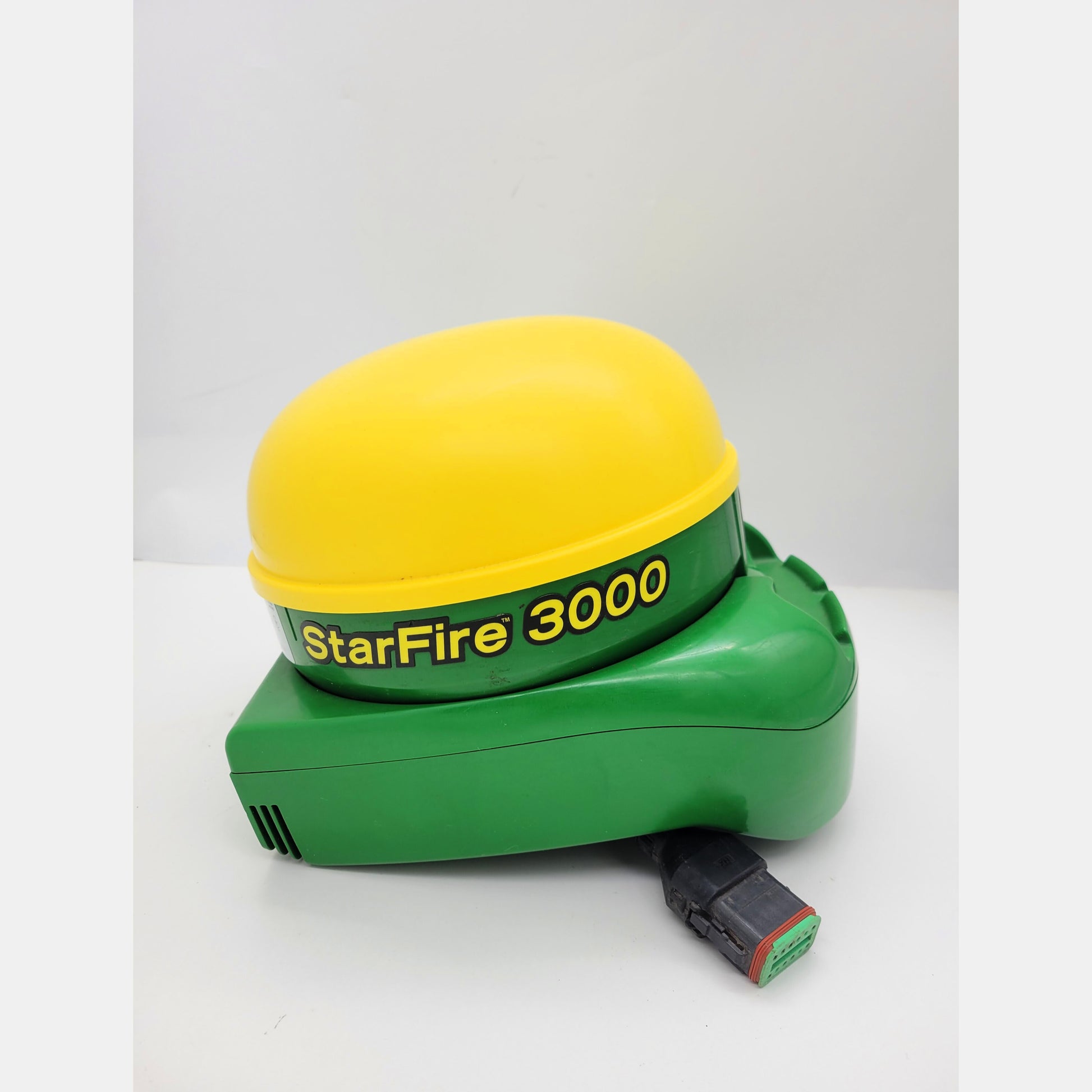 John Deere StarFire 3000 SF3000 GPS Receiver front view PFP12589.