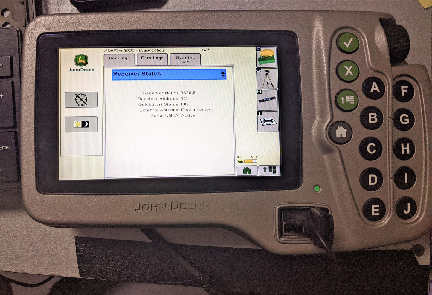 John Deere KIT GreenStar 1800 Display Terminal 7" AutoTrack SF1, SF2 PF81222 w/ StarFire 3000 SF1 GPS receiver grade A PFA81207 w/ cables