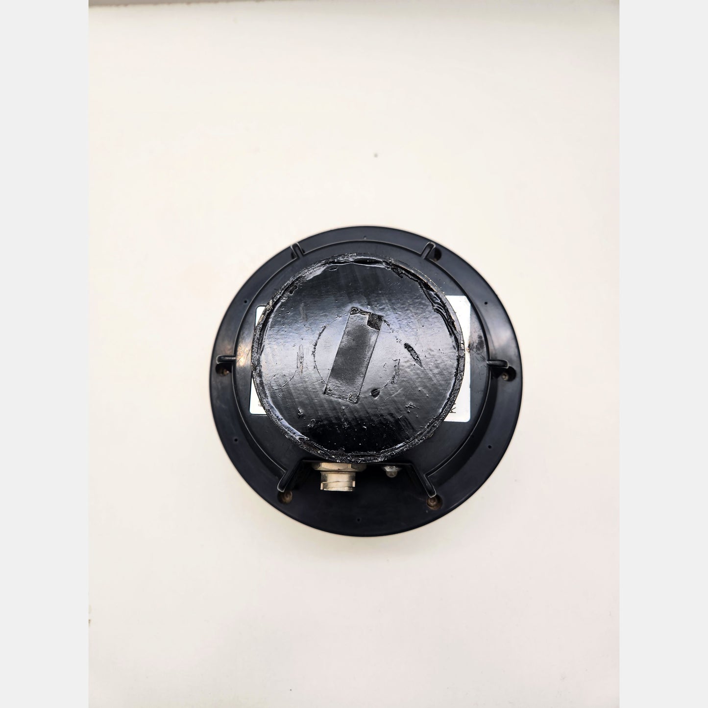 MT00002600 A101 IsoMatch Global GPS antenna for Kverneland machinery.