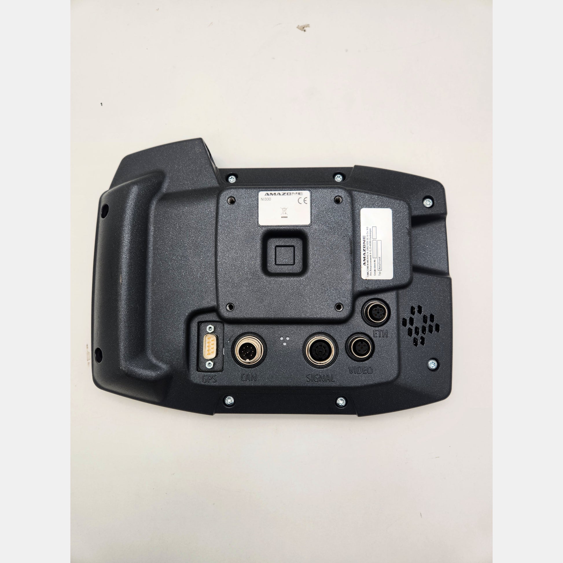 Amazone AmaTron 4 ISOBUS terminal with active GPS licenses list.