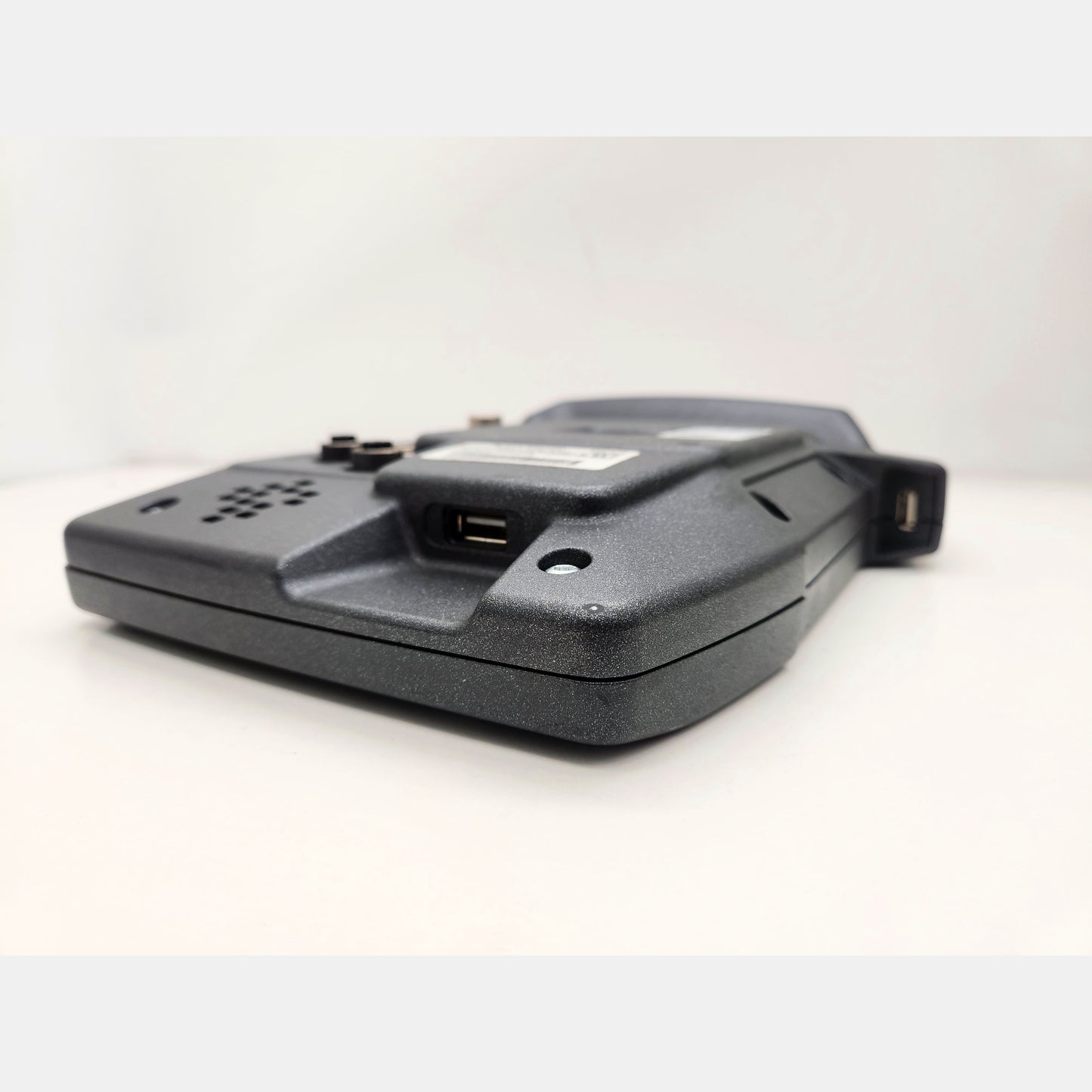 Amazone AmaTron 4 ISOBUS terminal with active GPS licenses list.