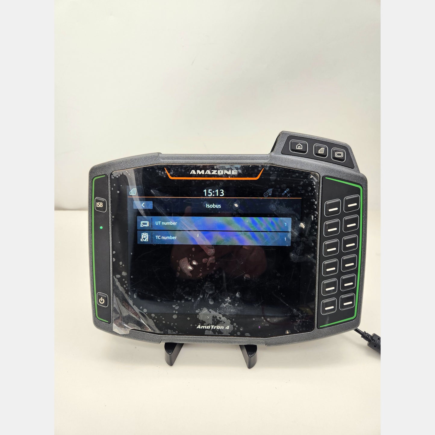 Amazone AmaTron 4 ISOBUS terminal with active GPS licenses list.
