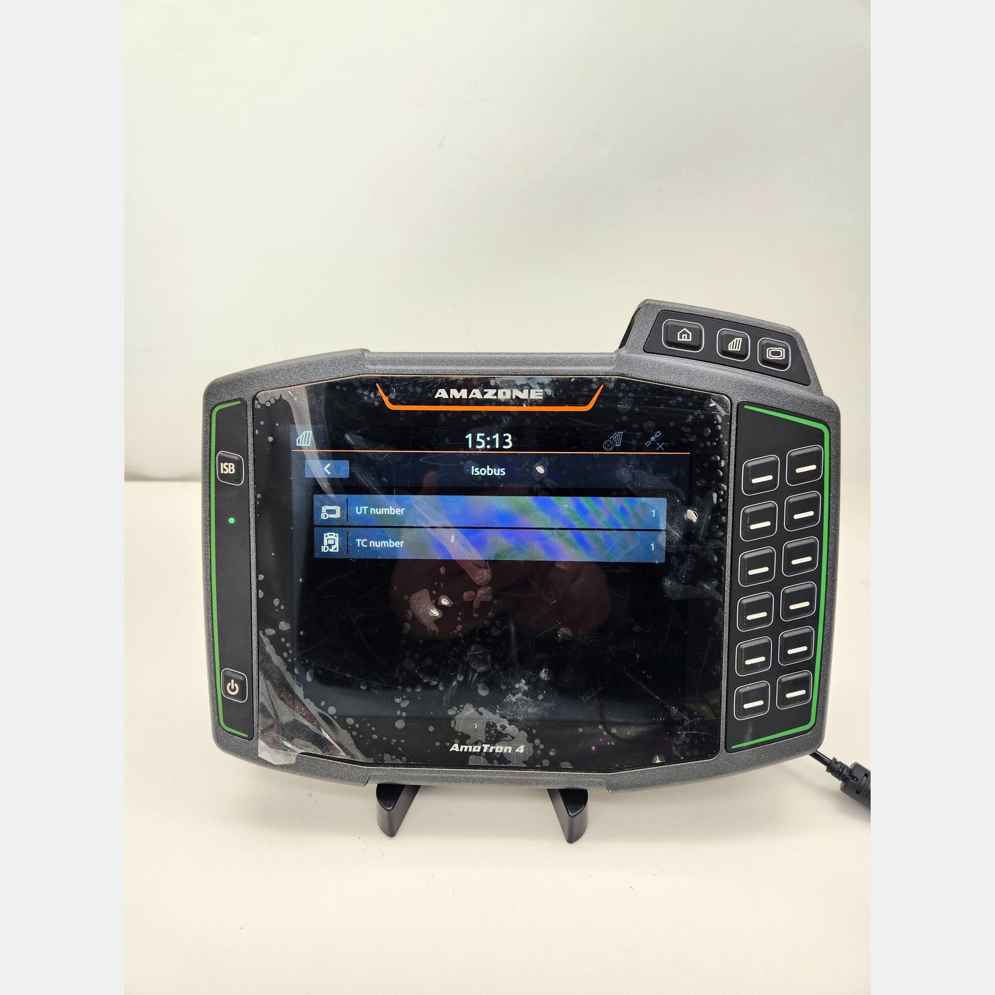 Amazone AmaTron 4 ISOBUS terminal with active GPS licenses list.