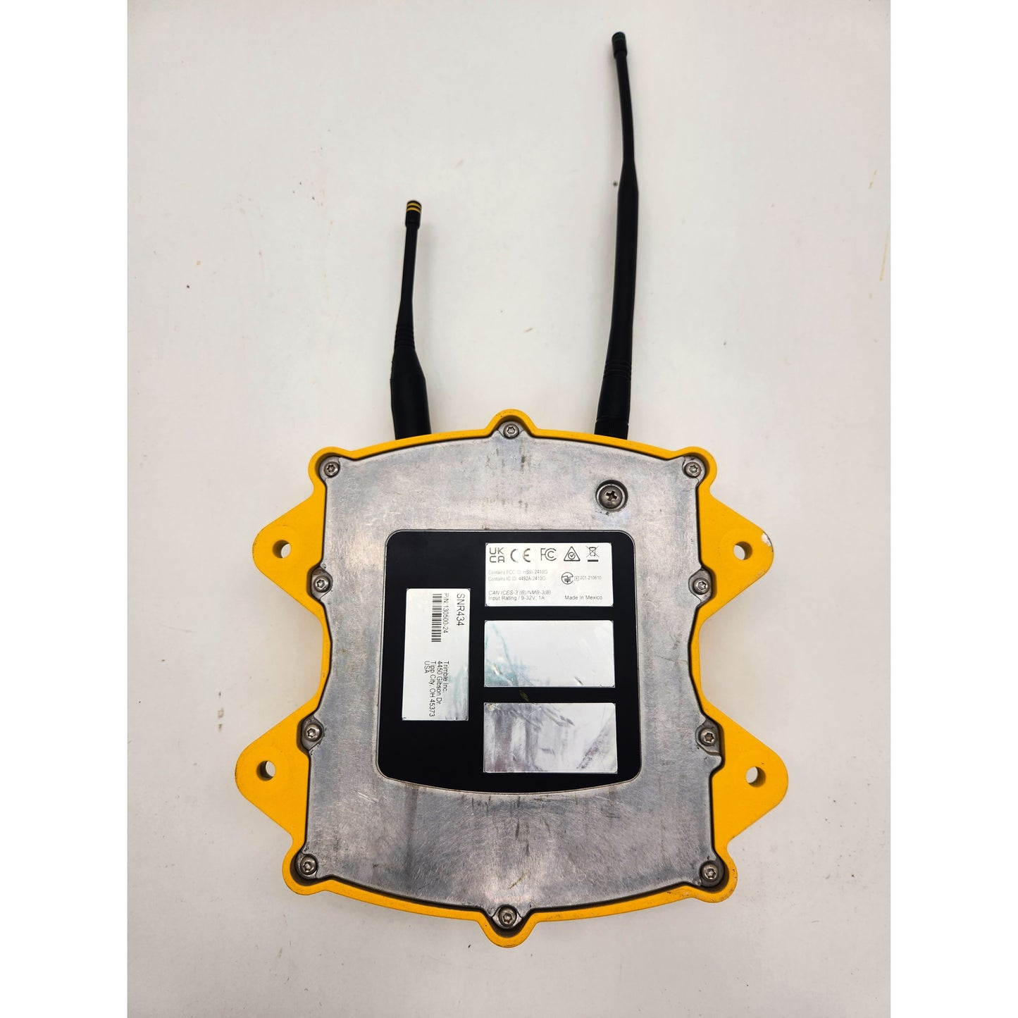 Bottom label of Trimble SNR434 with Part Number 130500-24
