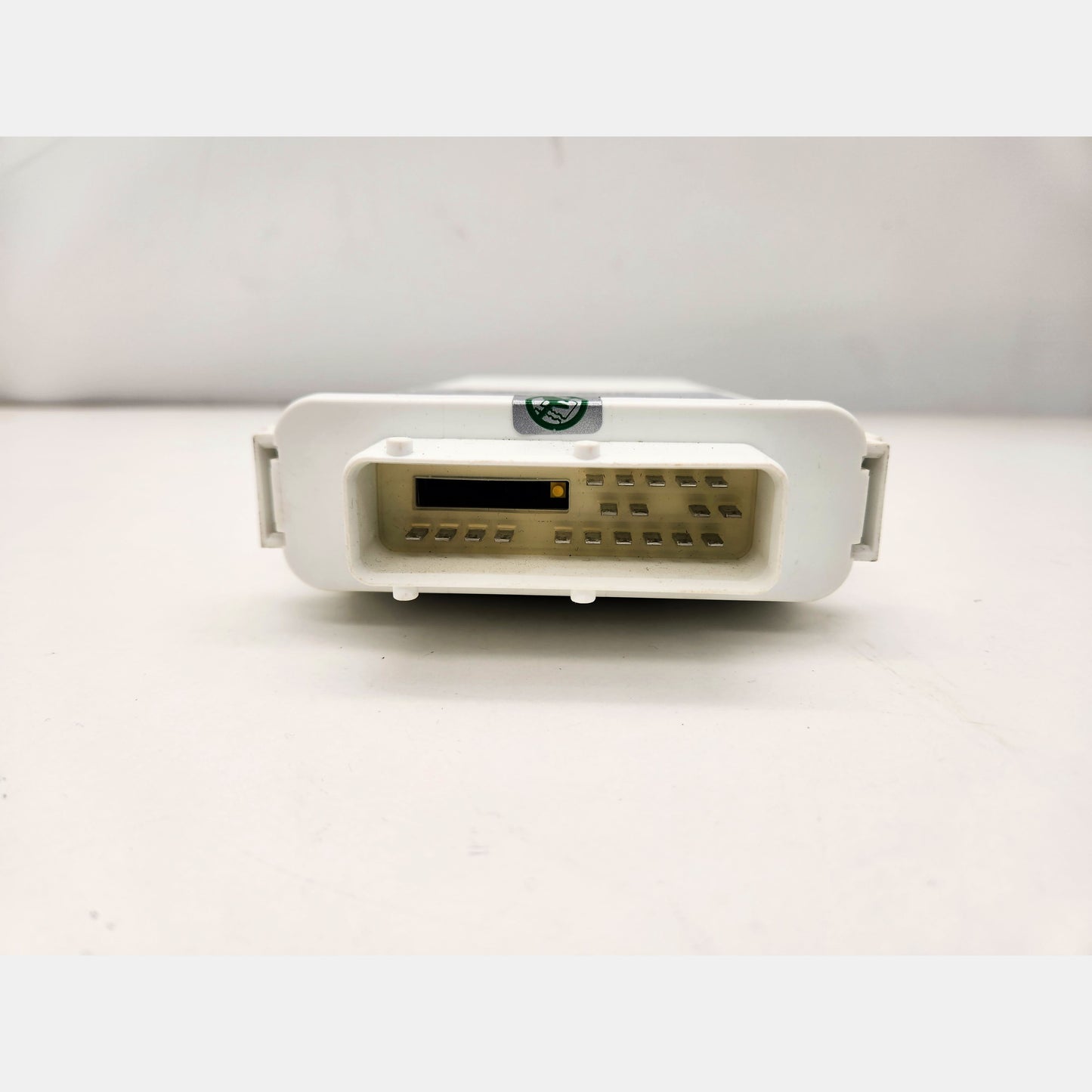 STW VD04-World 4G LTE modem for Fendt and Claas precision farming